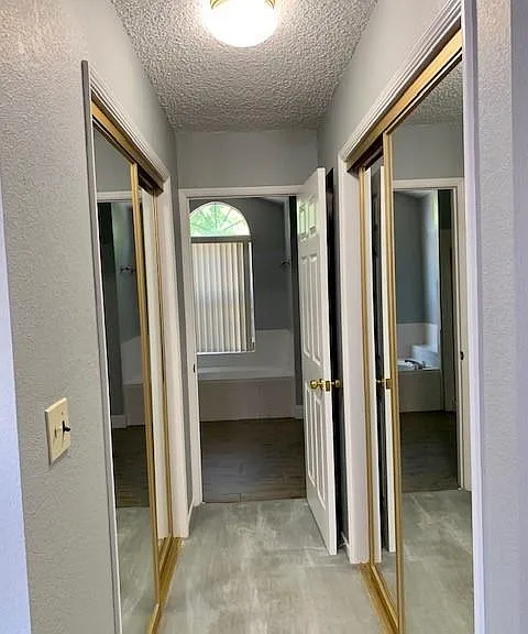 6078 N Hazel Ave — Photo 8