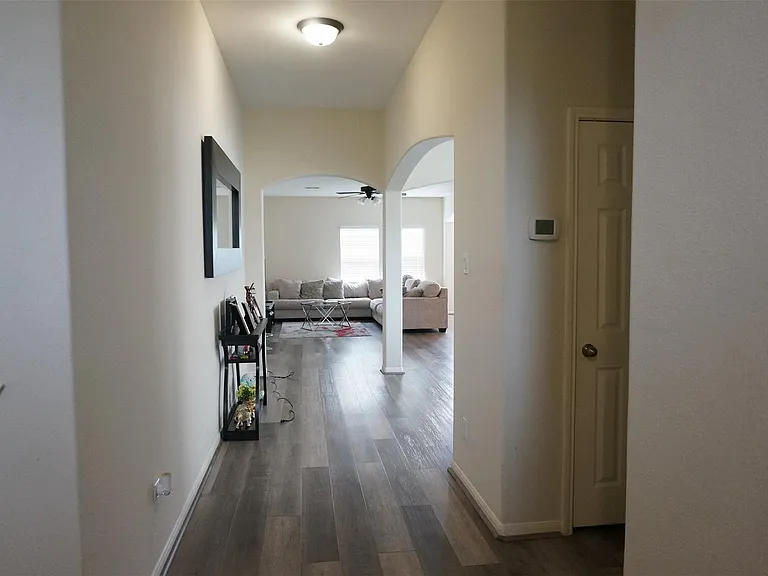 2614 Whitetip Ct — Photo 3