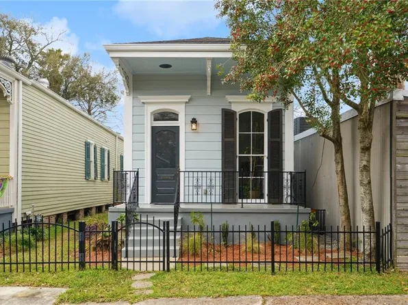 820 Aline St, New Orleans, LA 70115