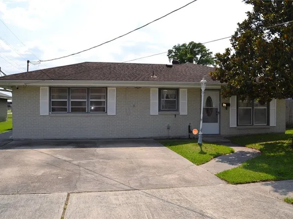 18 White Blvd, Gretna, LA 70053