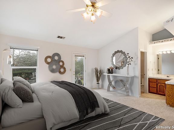 4th image of 4582 Crimsonwood Dr