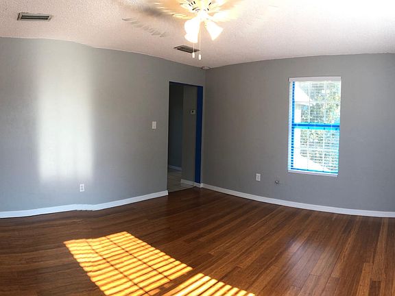 3rd image of 313 Faulkner St #A