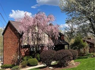 73 Marwood Dr, Pittsburgh, PA