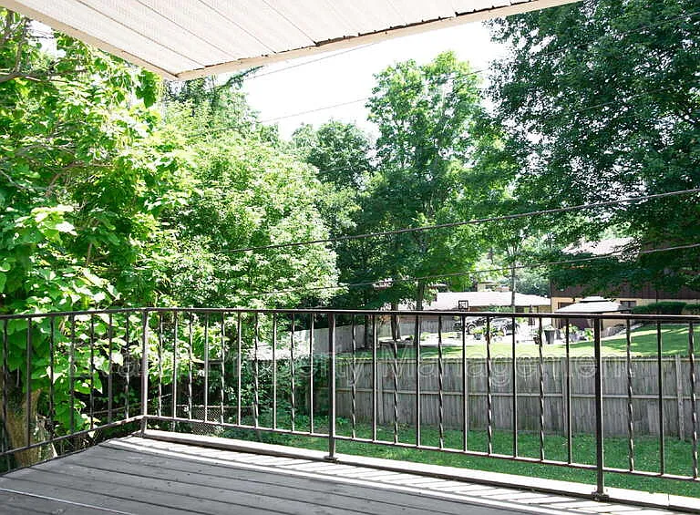 528 Heather Dr #1 — Photo 26