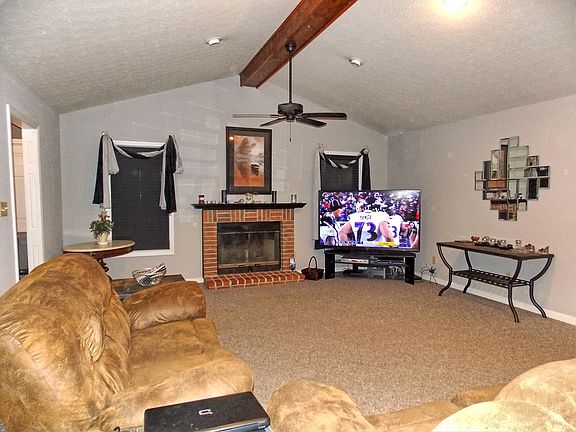 2nd image of 89 Fox Run Cir