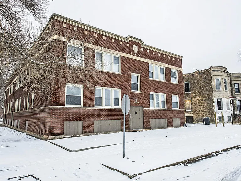 7254 S University — Photo 20