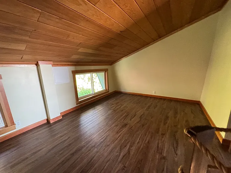 1318 NW Voyager Way — Photo 29