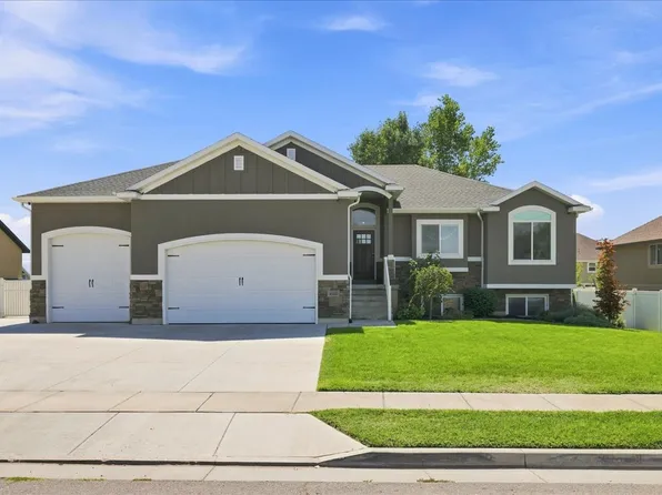 4563 W 3300 S, West Haven, UT 84401