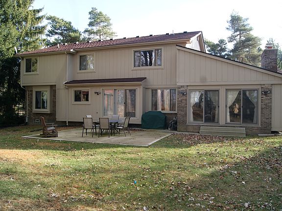 3rd image of 4217 Cherry Hill Dr