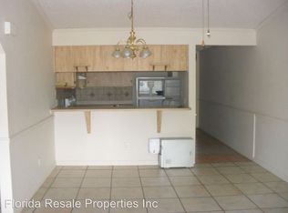 817 Gleason Pkwy APT 3, Cape Coral, FL 33914