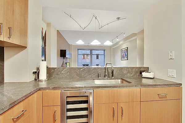 Sold by Keller Williams NYC | media 5