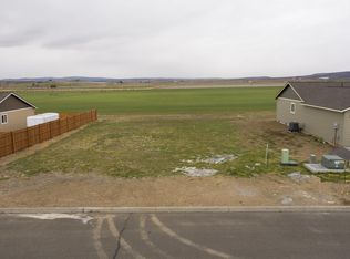 136 Bluegrass Dr, Culver, OR 97734