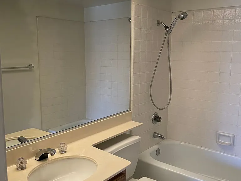 13826 Christian Barrett Dr — Photo 7