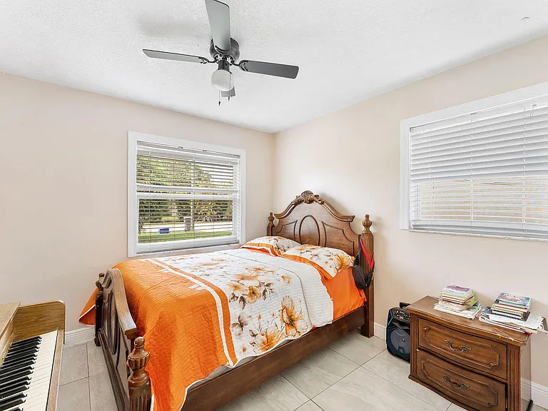 4830 Alberta Ave — Photo 20