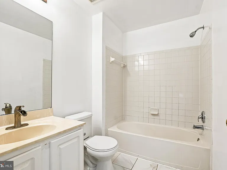 13711 Dunbar Ter — Photo 23