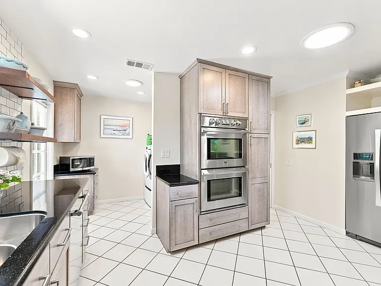 2866 Foothill Rd — Photo 14