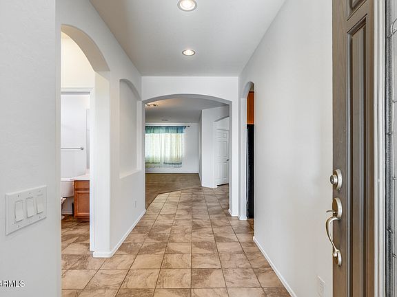 3rd image of 10456 W LOS GATOS Drive