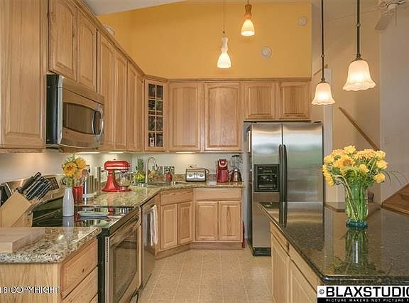 3rd image of 4007 Fahrenkamp Ave