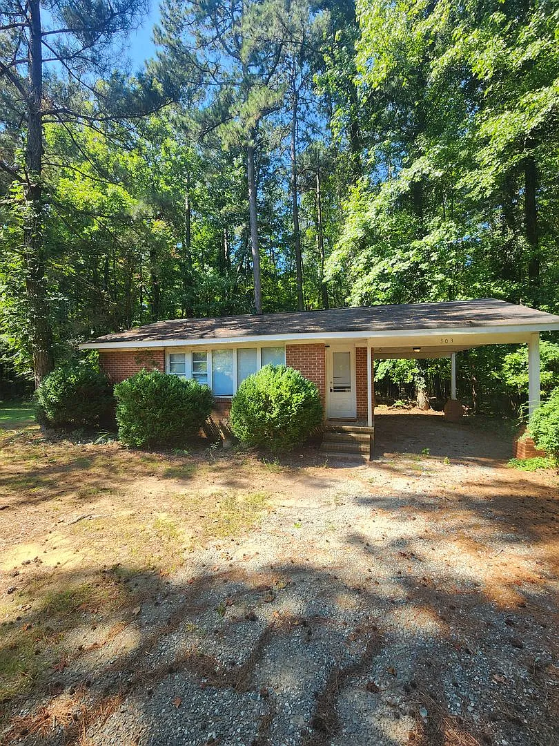 Chapel Hill / 3br Taylor St. House Available — Photo 1