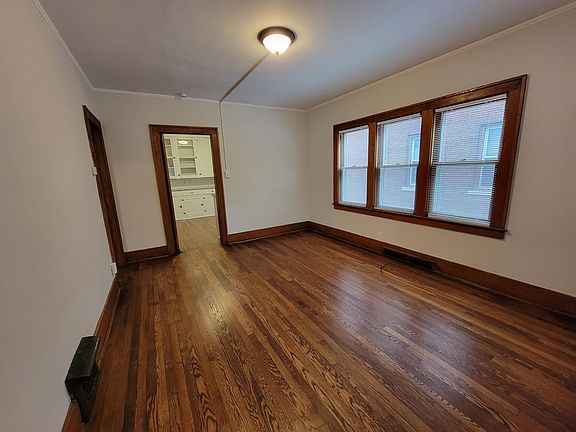 5th image of 1154 Lakepointe Ave #1154