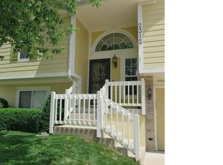 2312 NE Old Paint Rd, Lees Summit, MO 64086