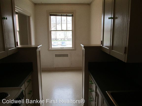 5th image of 2 E Birch St APT 311
