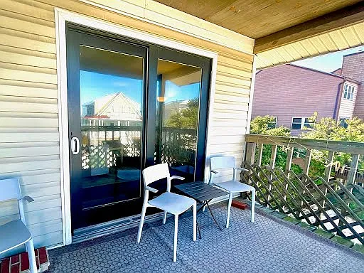 736 W Ocean View Ave #D — Photo 27