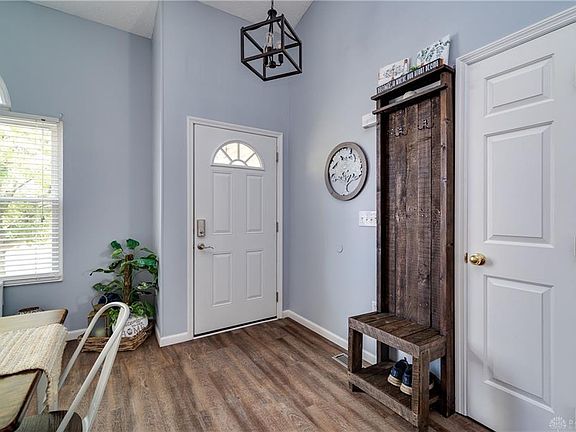 5th image of 2739 Greystoke Dr