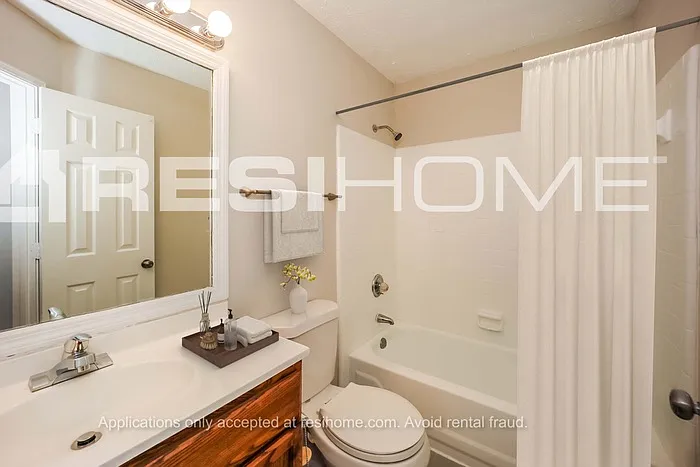 6554 River Glen Dr — Photo 12