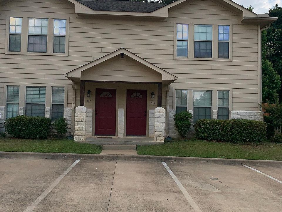 1st image of 139 Bolero Way #139