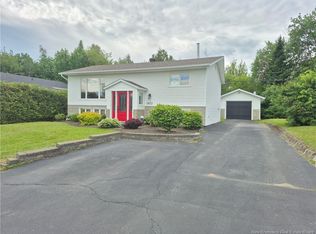 1972 Brideau Dr, Bathurst, NB E2A 2G8