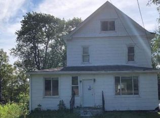 22 Erie St, Campbell Hall, NY 10916