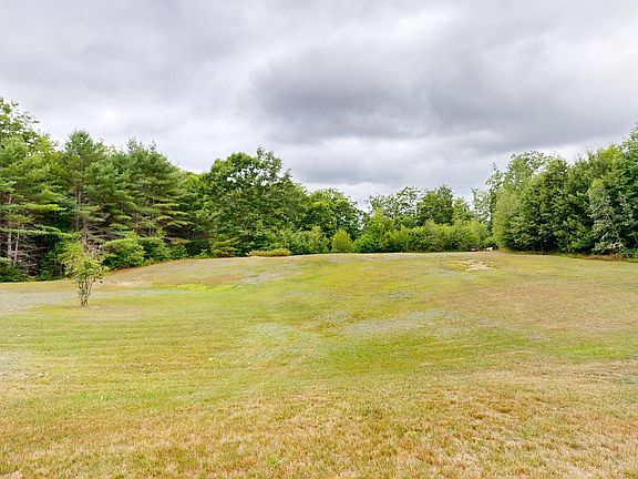 2nd image of 633 Bishop Hill Road