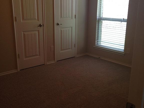 4th image of 1215 Sage Dr