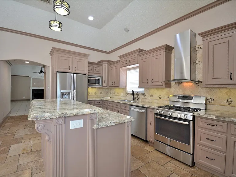 11315 Waxwood Dr — Photo 7