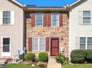 10 Colossians Ct, Inwood, WV 25428