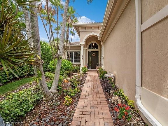3rd image of 12259 NW 77th Manor