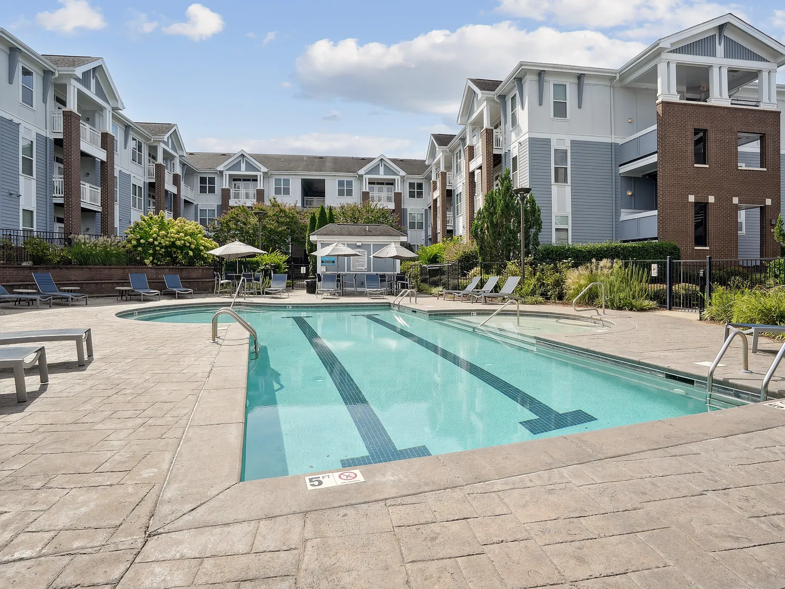 Greylyn Estates — Photo 4
