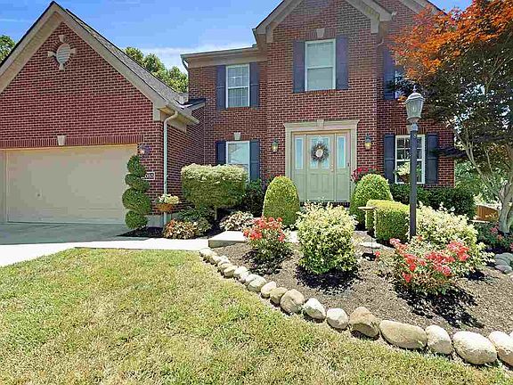 2nd image of 2085 Glenview Dr