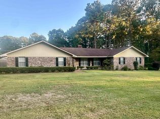 1753 Hollyhill Dr, Camden, AR 71701