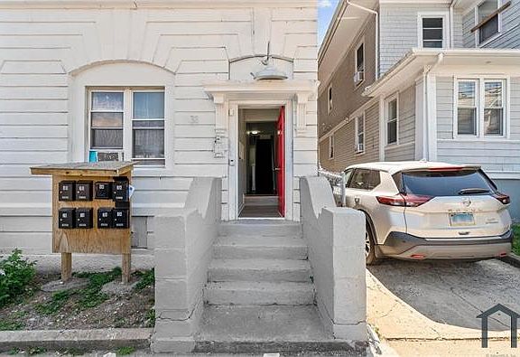 4th image of 31 Whittier St #3B