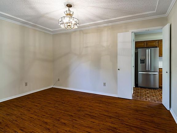 5th image of 510 Overland Dr