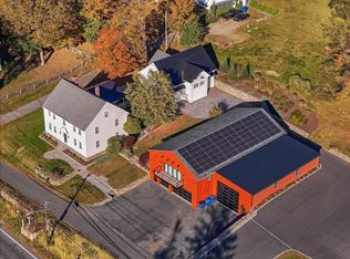 21 Sturbridge Rd, Brimfield, MA 01010