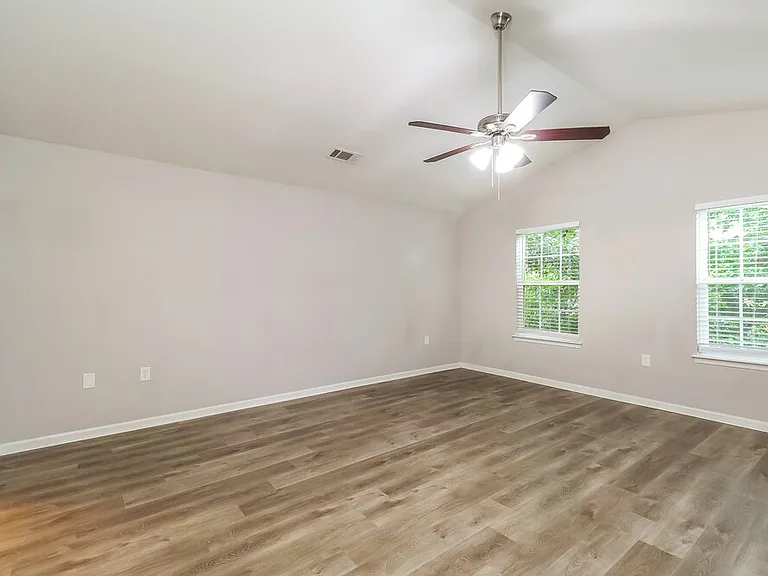 4419 Austin Dekota Dr — Photo 12
