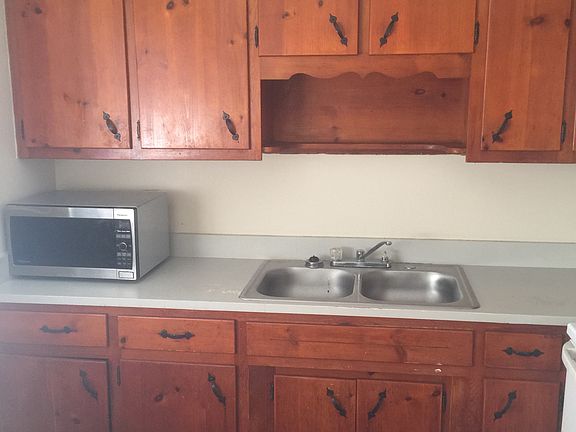 3rd image of 4102 Desoto Ave