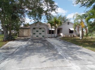 1570 SE South Balcourt Ct, Port Saint Lucie, FL 34952