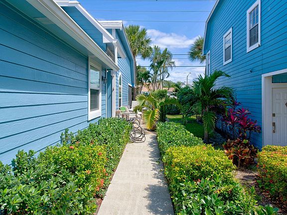 4th image of 1405 Ocean Dunes Cir