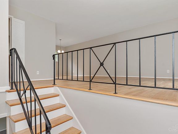 4th image of 1459 Montegor Dr