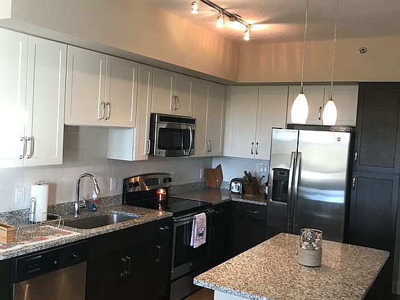 4th image of 204 W Hyde Park Pl APT 612