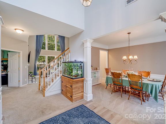 3rd image of 107 Worley Dr